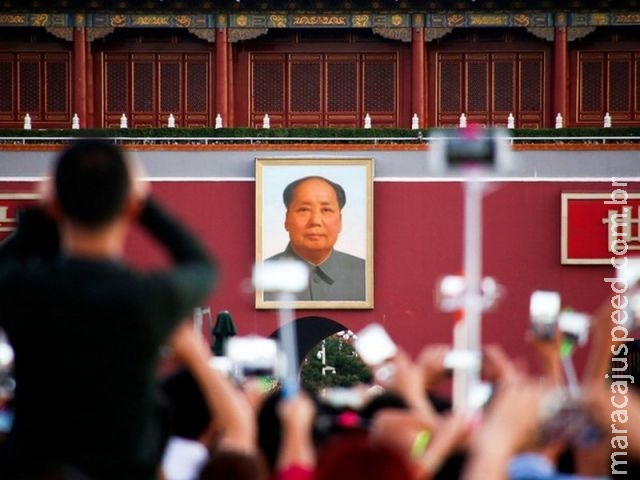China aprova leis de vigilância na internet e censura cinematográfica