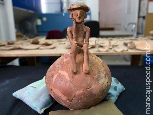 Arqueólogos acham " Pensador" de quase 4 mil anos em Israel Arqueólogos acham " Pensador" de quase 4 mil anos em Israel