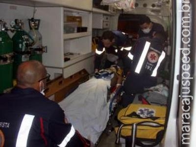 Ciclista é atropelado por caminhonete e morre 3 horas depois no hospital