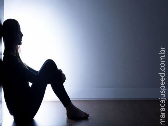 " Tinha medo de encontrar minha esposa enforcada ": Como é viver com alguém que sofre de depressão