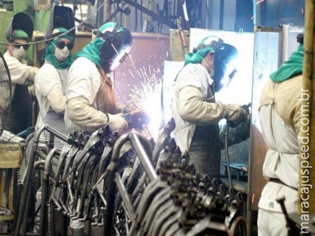 Produção industrial cresce 0,5% entre agosto e setembro Produção industrial cresce 0,5% entre agosto e setembro