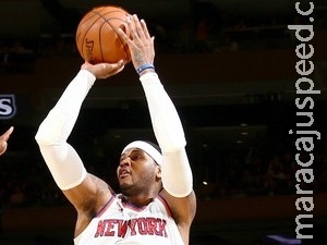 Pressionados, Knicks e Mavericks se enfrentam em caldeirão em Nova York