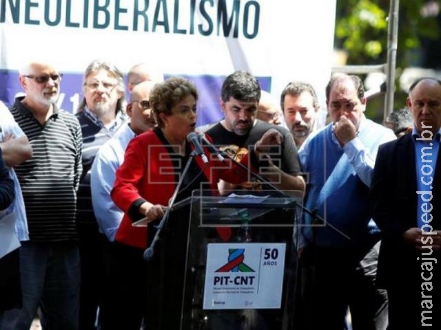 No Uruguai, Dilma diz temer que retrocesso seja tendência na América Latina