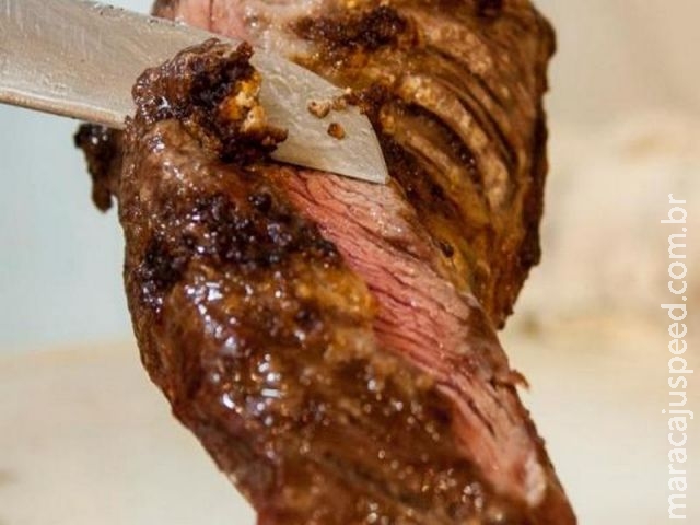 Para especialistas, churrasco de domingo é vilão do aquecimento global