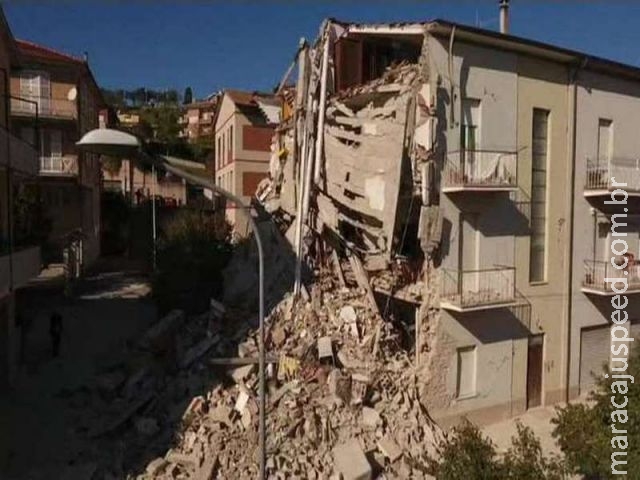  Por que acontecem tantos terremotos na Itália?