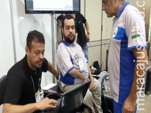 Pesquisadores de universidade mineira criam ergômetro para atletas cadeirantes Pesquisadores de universidade mineira criam ergômetro para atletas cadeirantes