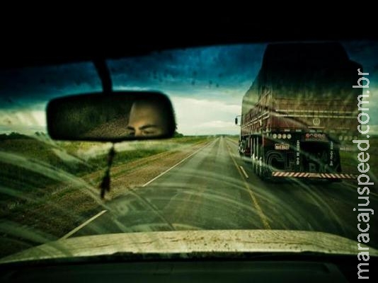 Confira dicas para viajar de carro de forma segura Confira dicas para viajar de carro de forma segura