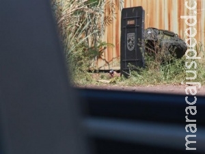 Policiais explodem granada encontrada em lixo; destroços serão analisados Policiais explodem granada encontrada em lixo; destroços serão analisados
