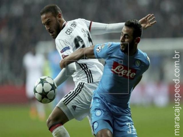 Napoli arranca empate com o Besiktas e se mantém na ponta no grupo B Napoli arranca empate com o Besiktas e se mantém na ponta no grupo B