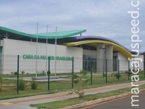 Sem receber, empresa demite 50 terceirizados da Casa da Mulher Sem receber, empresa demite 50 terceirizados da Casa da Mulher