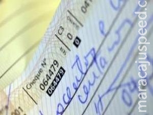 Juros do cheque especial chegam ao recorde de 328,9% ao ano Juros do cheque especial chegam ao recorde de 328,9% ao ano