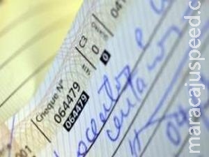 Juros do cheque especial chegam ao recorde de 328,9% ao ano