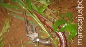 Bandidos fazem família refém e trocam tiros com a polícia durante fuga