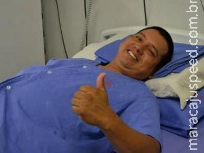 Homem doa rim ao irmão que está na fila de transplante Homem doa rim ao irmão que está na fila de transplante