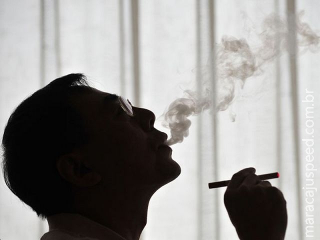" Boom " do cigarro eletrônico preocupa autoridades sanitárias nos EUA " Boom " do cigarro eletrônico preocupa autoridades sanitárias nos EUA