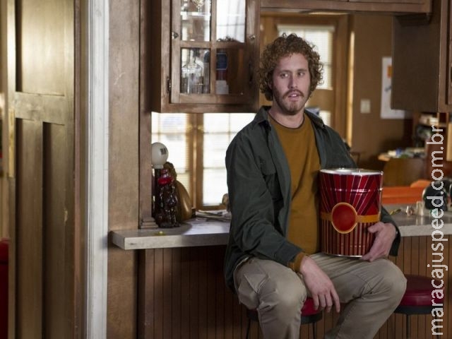 T. J. Miller é detido nos EUA após agredir motorista do Uber por causa de Donald Trump T. J. Miller é detido nos EUA após agredir motorista do Uber por causa de Donald Trump