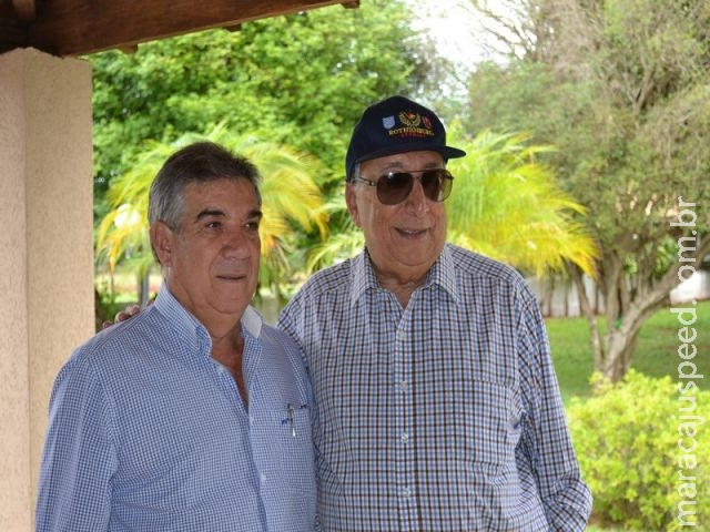 Prefeito de Maracaju, Dr. Maurílio participa da confraternização do Senador Pedro Chaves Prefeito de Maracaju, Dr. Maurílio participa da confraternização do Senador Pedro Chaves
