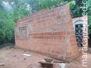 Homem é multado por derrubar mata ciliar para construir rancho em rio Homem é multado por derrubar mata ciliar para construir rancho em rio