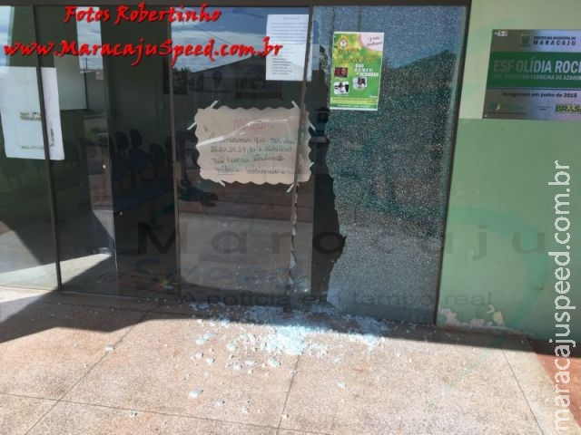 Maracaju: Vândalos destroem porta de blindex do ESF Dr. Walfrido F. Azambuja no conjunto Olídia Rocha