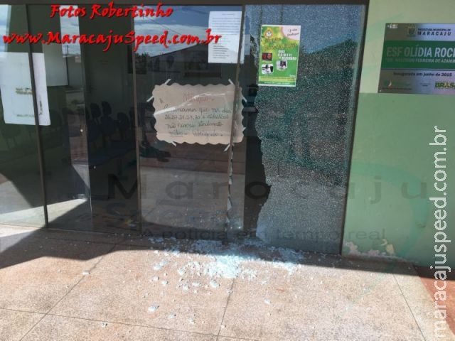 Maracaju: Vândalos destroem porta de blindex do ESF Dr. Walfrido F. Azambuja no conjunto Olídia Rocha Maracaju: Vândalos destroem porta de blindex do ESF Dr. Walfrido F. Azambuja no conjunto Olídia Rocha