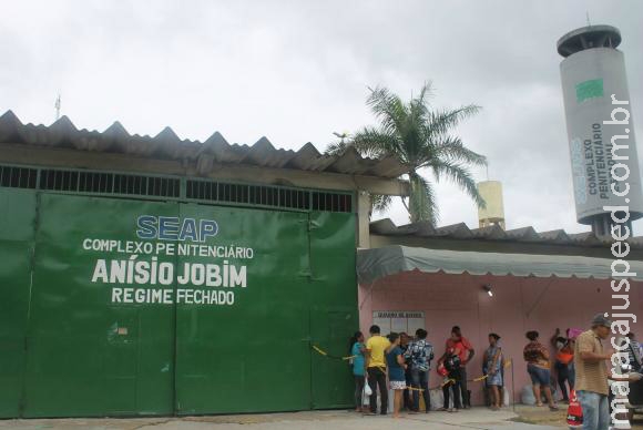 Secretário confirma pelo menos 60 mortes durante rebelião em presídio de Manaus