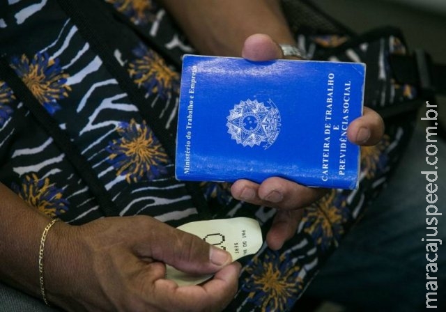 Taxa de desemprego no país atingiu 11,9% Taxa de desemprego no país atingiu 11,9%