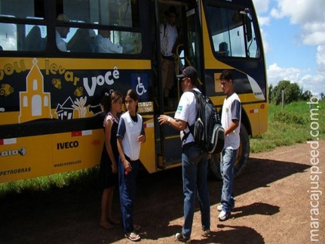 MEC repassa R$ 900 milhões para transporte escolar, obras e equipamentos em todo o país