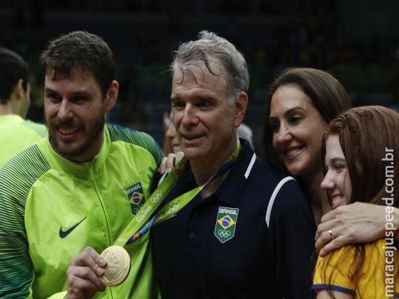 Após 16 anos, Bernardinho deixa comando da seleção masculina de vôlei Após 16 anos, Bernardinho deixa comando da seleção masculina de vôlei