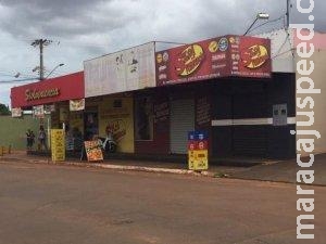 Homem é assassinado a tiros na madrugada Homem é assassinado a tiros na madrugada