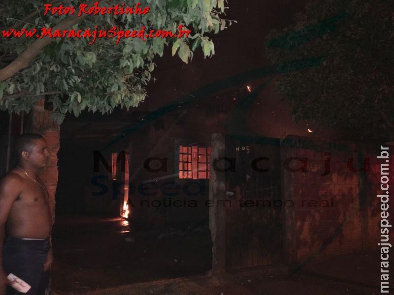 Maracaju: Mãe tem casa incendiada pelo próprio filho e casa fica totalmente destruída no Nenê Fernandes Maracaju: Mãe tem casa incendiada pelo próprio filho e casa fica totalmente destruída no Nenê Fernandes