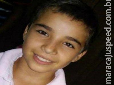 Menino de 10 anos morre ao tentar socorrer mãe em rio Menino de 10 anos morre ao tentar socorrer mãe em rio