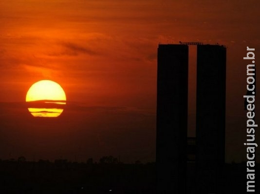 Horário de Verão termina no próximo domingo (19)