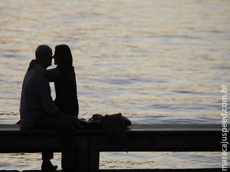 Mulheres heterossexuais têm menos orgasmos do que homens e mulheres lésbicas ou bissexuais, diz estudo Mulheres heterossexuais têm menos orgasmos do que homens e mulheres lésbicas ou bissexuais, diz estudo