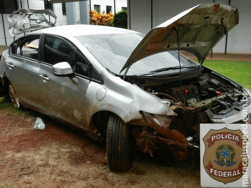 Polícia apreende carro com 880 kg de maconha abandonado em aldeia