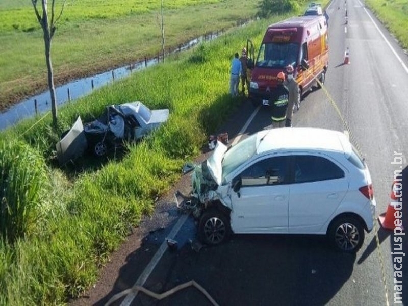 Seis pessoas morreram em dois dias de trânsito violento em rodovias de MS Seis pessoas morreram em dois dias de trânsito violento em rodovias de MS
