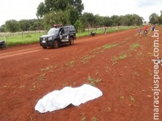 Homem é morto à pauladas pelo amigo. Acusado alega que vítima mexeu com mulher e cunhada