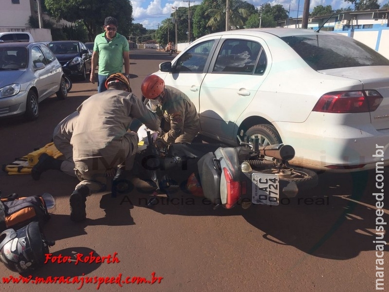 Maracaju: Colisão entre motocicleta e veículo deixa vítima ferida na Rua Melanio Garcia Barbosa