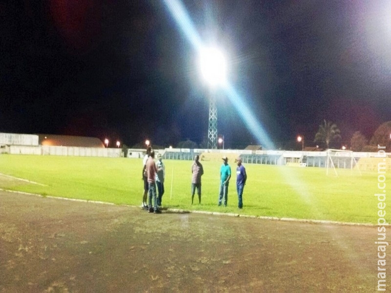Maracaju: Iluminação do Estádio Municipal Loucão renovada e aprovada Maracaju: Iluminação do Estádio Municipal Loucão renovada e aprovada