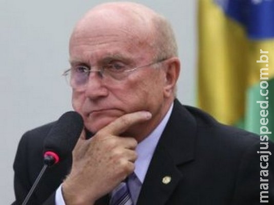 Ministro da Justiça aparece em grampo de operação da PF Ministro da Justiça aparece em grampo de operação da PF