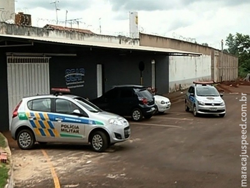 Oito presos fogem da cadeia; um deles teria se afogado em rio 