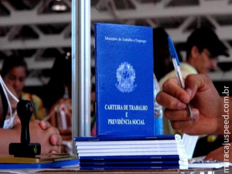País inicia ano fechando 40,8 mil empregos formais; saldo é o menor desde 2014 País inicia ano fechando 40,8 mil empregos formais; saldo é o menor desde 2014