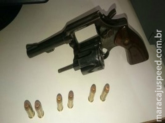 Policial de folga entra em luta com assaltante em pizzaria