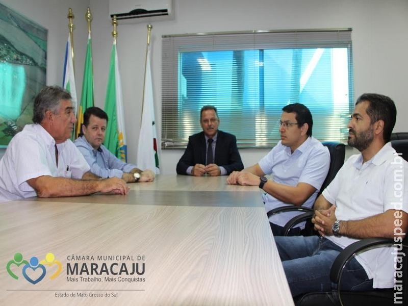 Presidente da Câmara de Maracaju e Prefeito Municipal recebem visita do Deputado estadual Elizeu Dionizio