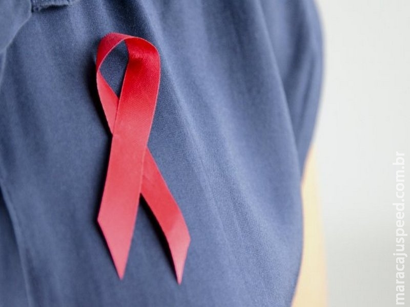 Quase 1 milhão de mulheres e meninas são infectadas por HIV a cada ano Quase 1 milhão de mulheres e meninas são infectadas por HIV a cada ano