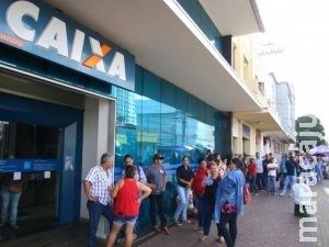 Com feriado sexta, agências da Caixa abrem às 9h para saque do FGTS Com feriado sexta, agências da Caixa abrem às 9h para saque do FGTS