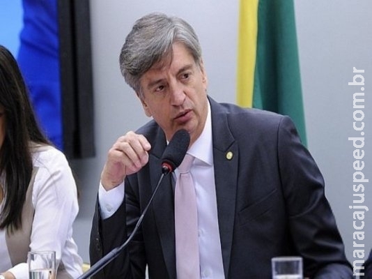Deputado terá que pagar R$ 5,8 milhões por promoção pessoal indevida Deputado terá que pagar R$ 5,8 milhões por promoção pessoal indevida