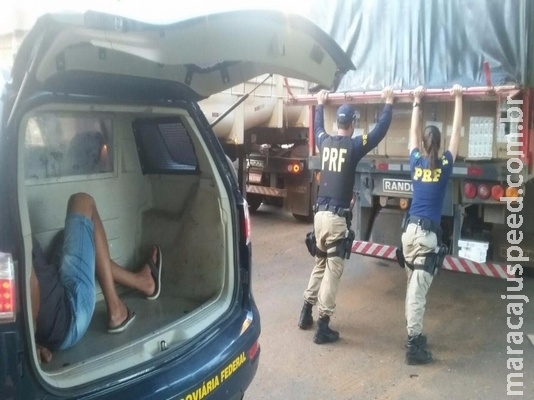 PRF apreende carga de cigarros de R$ 6 milhões e recupera carretas