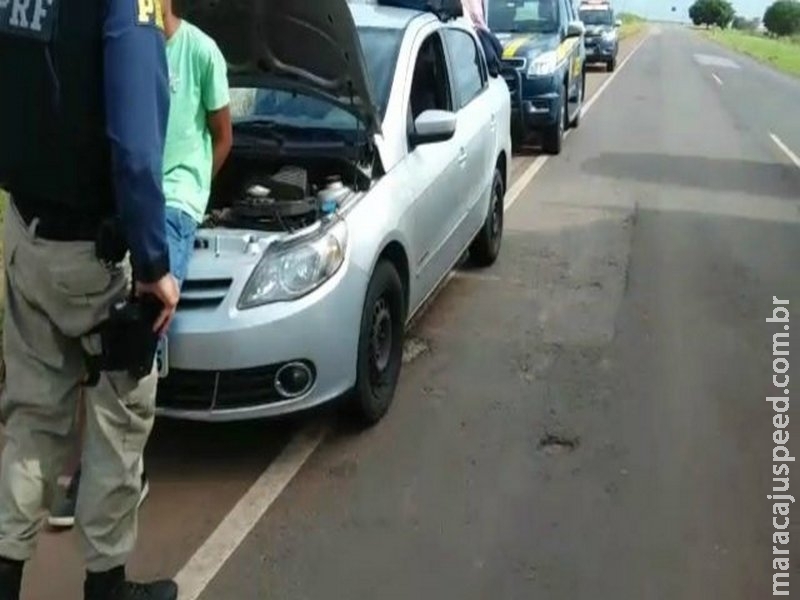 PRF recupera 5 veículos roubados e clonados PRF recupera 5 veículos roubados e clonados