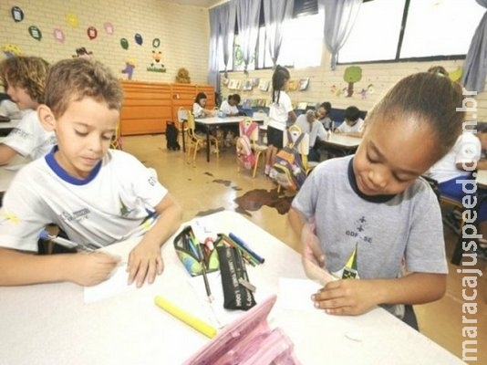 Programa Saúde na Escola amplia serviços para estudantes Programa Saúde na Escola amplia serviços para estudantes