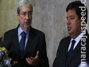 Temer decide exonerar ministros para que votem pela reforma da Previdência Temer decide exonerar ministros para que votem pela reforma da Previdência